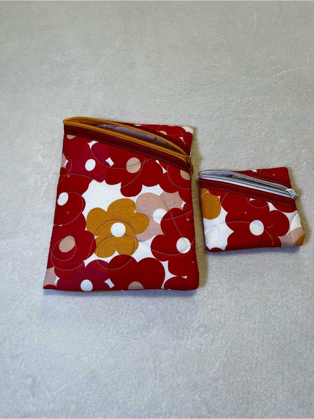 Handmade Floral Quilted Zipper Pouch Set Cosmetic Bag Coin Purse 2-Piece